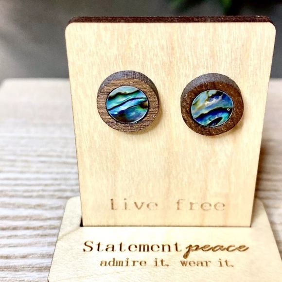 HANDMADE Artisan Jewelry Set OS Wood Brass Abalone Shell Ring & Stud Earrings - Picture 4 of 6
